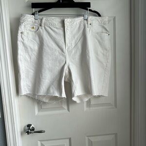 Old Navy high rise O.G straight shorts size 20
